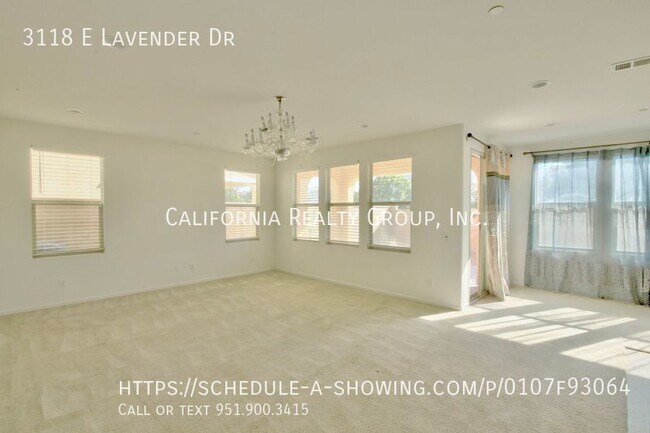 Foto del edificio - 3118 E Lavender Dr
