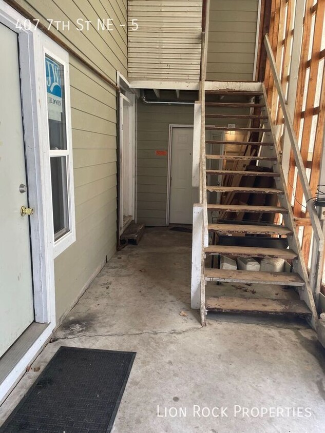 Foto del edificio - 407 7th St NE