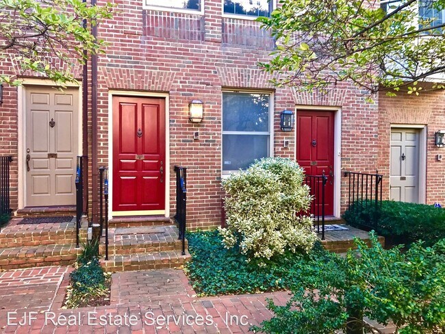 Building Photo - 1 br, 1 bath House - 2115 O Street NW Unit B