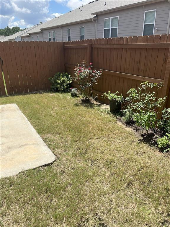 Foto del edificio - 7741 Squire Ct