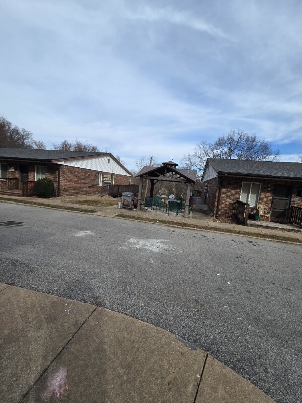 Foto del edificio - 507 S Carr St