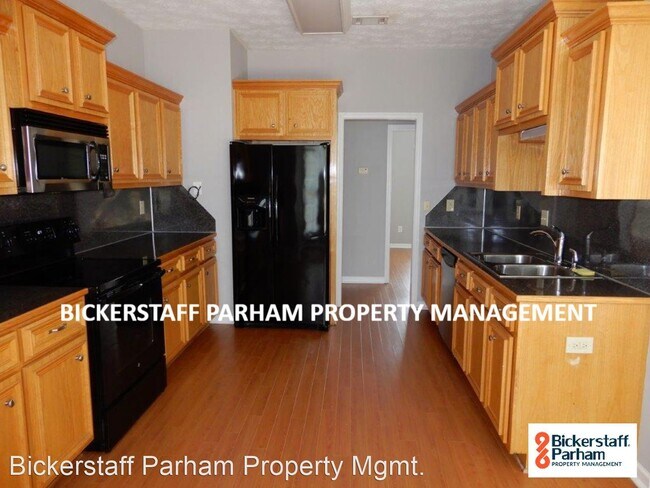 Foto del edificio - 3 br, 2.5 bath House - 188 Lee Road 2083