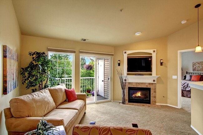 Building Photo - 2Bd/1.75Ba Bothell Condo
