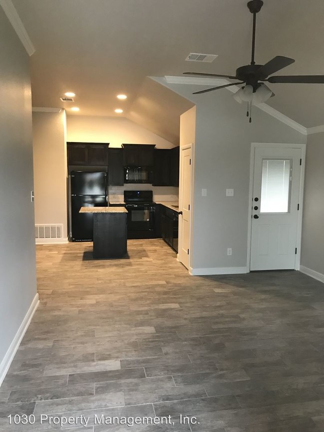 Building Photo - 5810 Luminous Ct