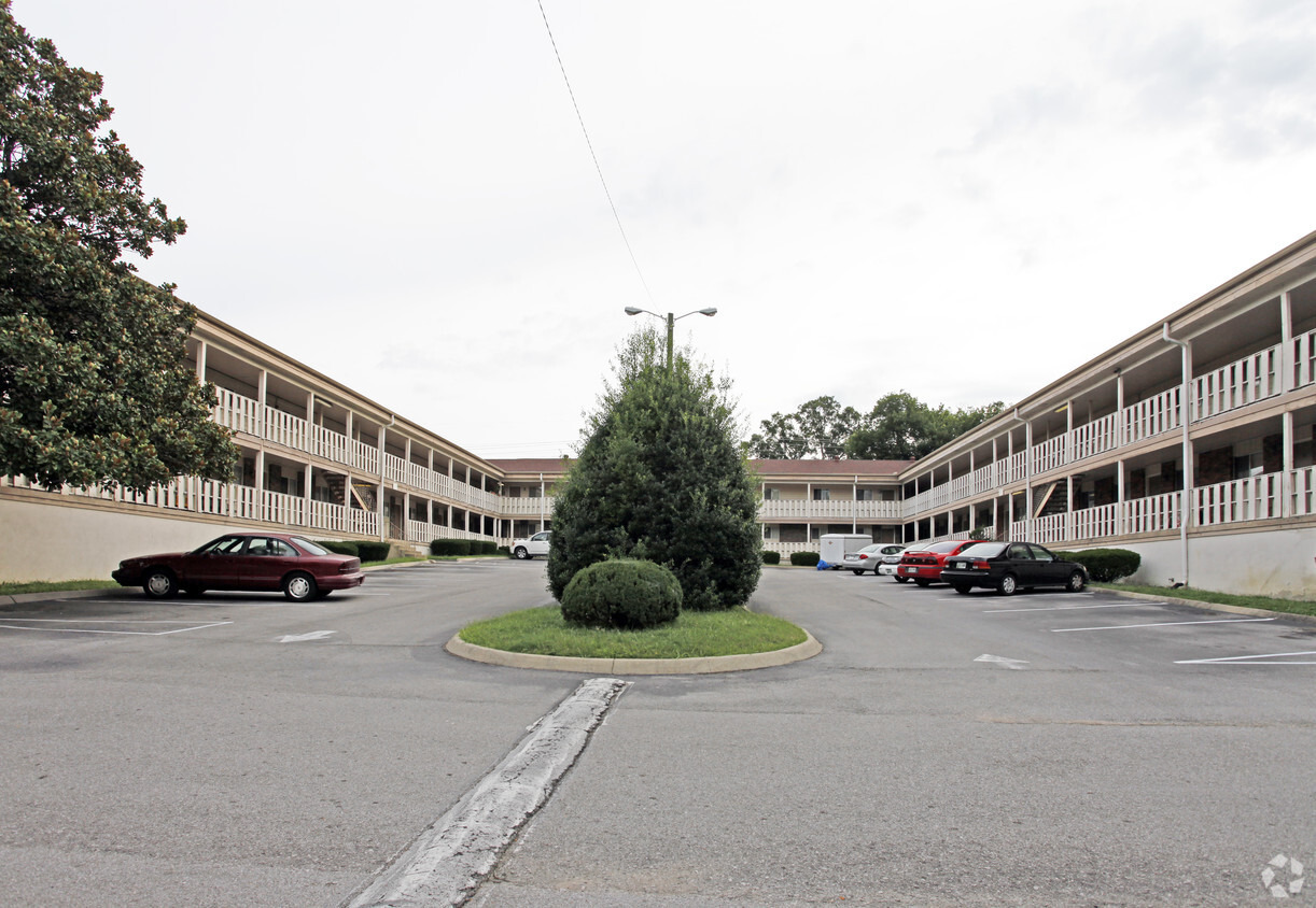 Primary Photo - East Lake Apartments