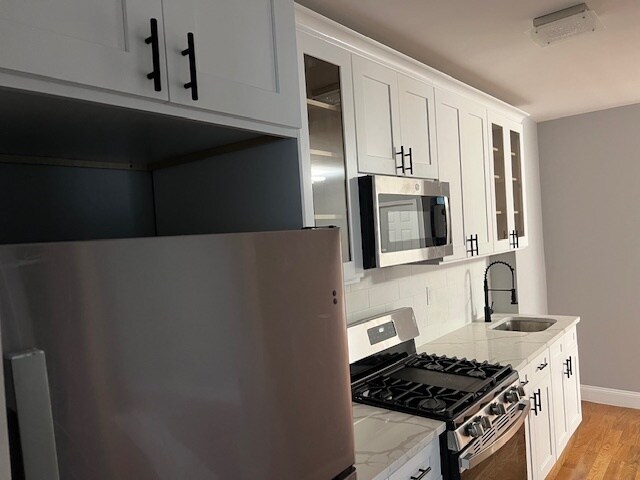 Primary Photo - 607 Warwick St