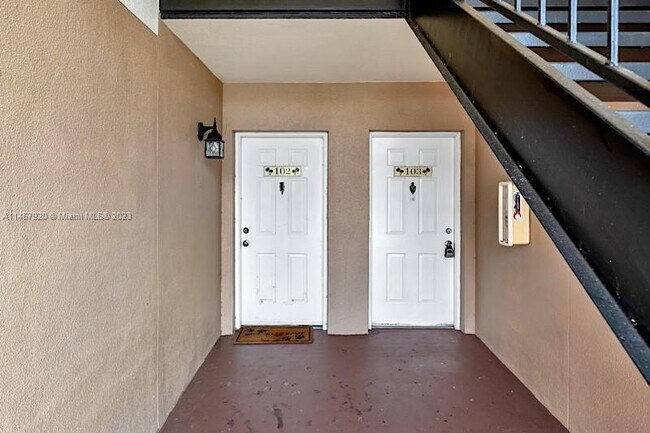 Foto del edificio - 815 W Boynton Beach Blvd