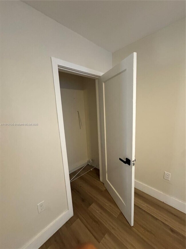 Foto del edificio - 1116 NE 15th Ave