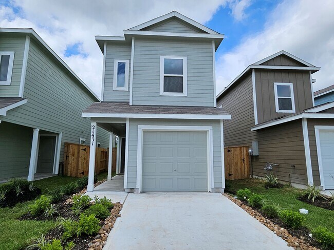 Building Photo - 21431 Carosella Dr