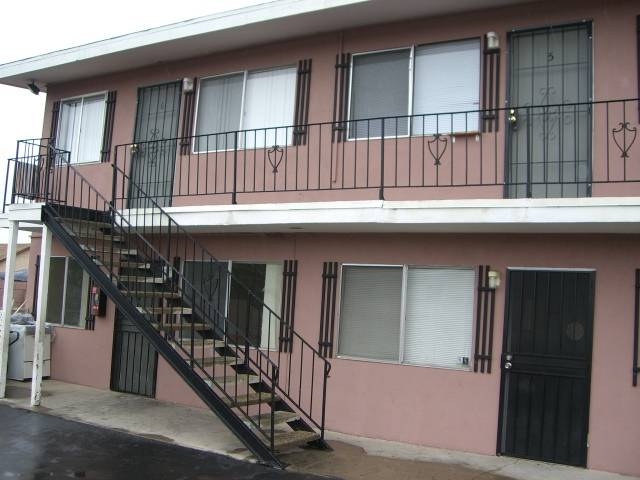 Primary Photo - Casablanca Apartments