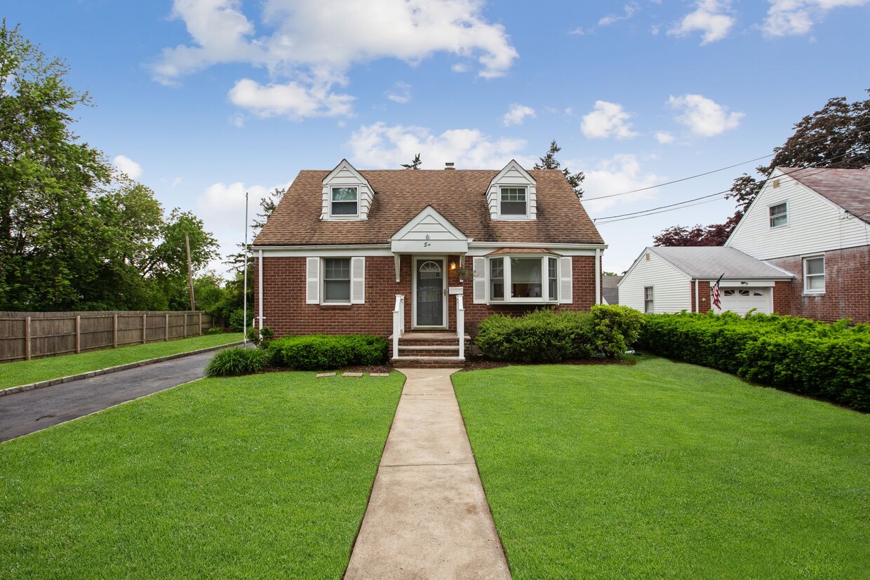 6 Shelby St, Dumont, NJ 07628 House Rental in Dumont, NJ