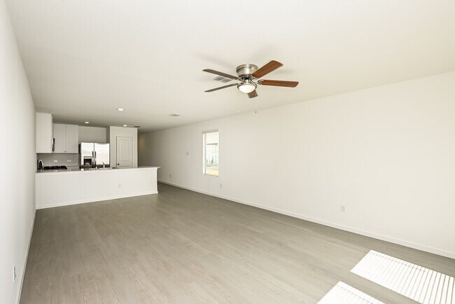 Foto del edificio - 1644 Limpkin Dr