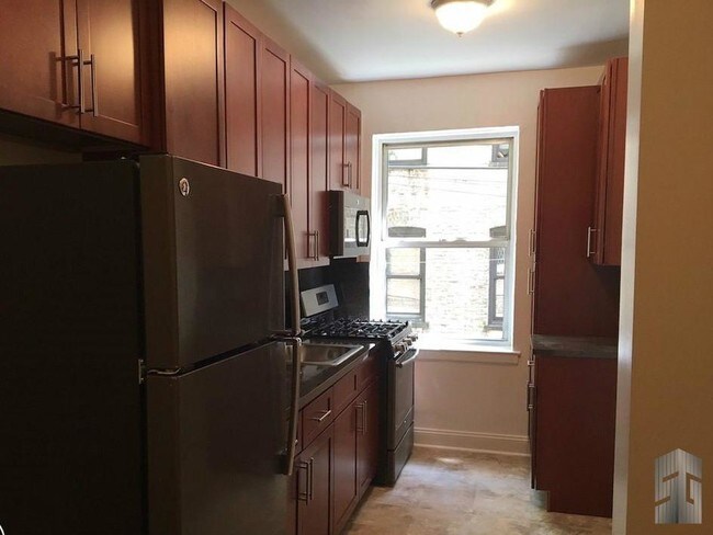 Foto del edificio - 383 E 17th St