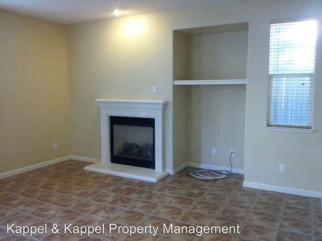 Foto del edificio - 396 Mountain Meadows Dr