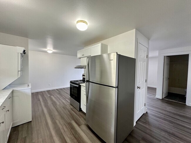 Foto del edificio - 2025 Yew St.