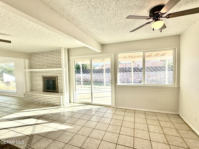 Foto del edificio - 5208 La Taste Ave