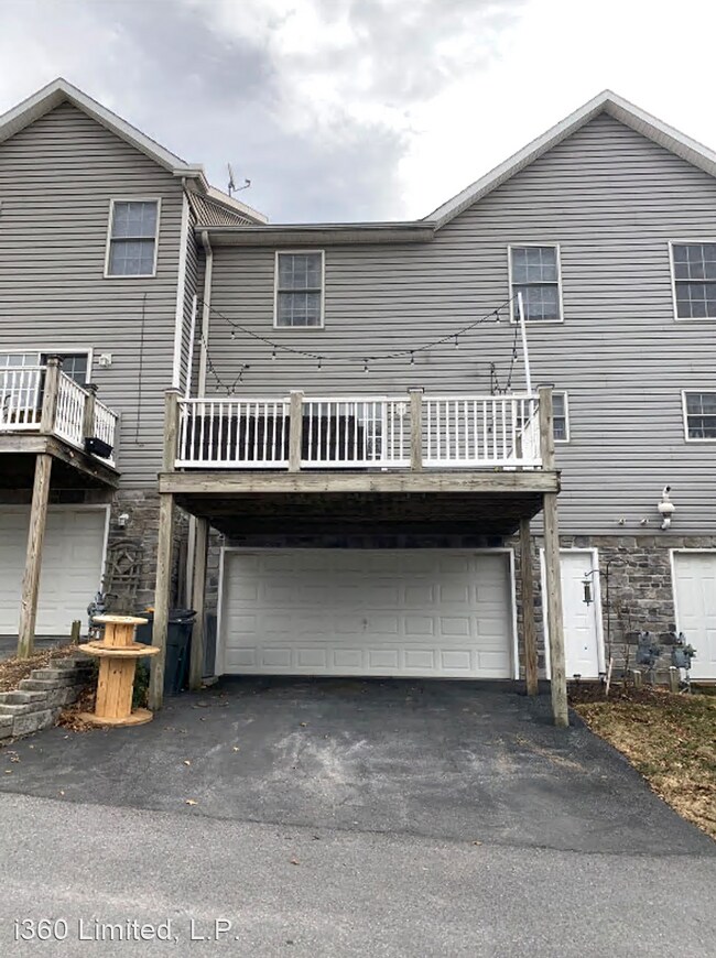 Building Photo - 4 br, 2.5 bath House - 524 N Potomac St