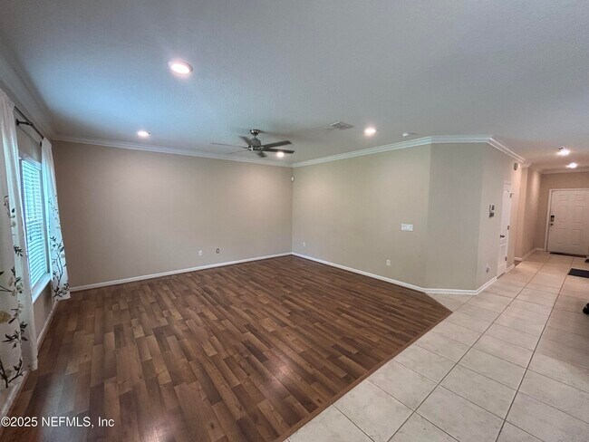 Building Photo - 15867 Stedman Lake Dr