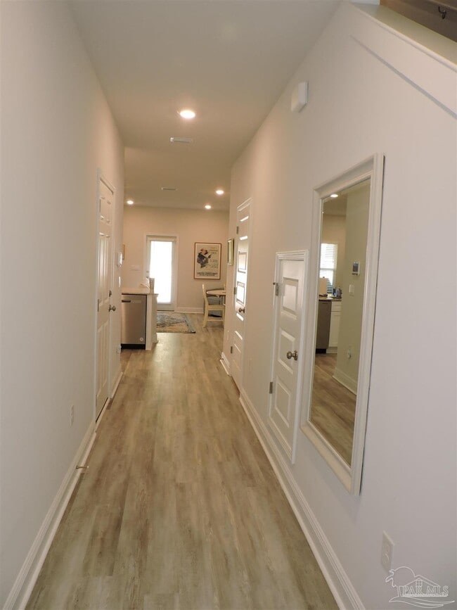 Building Photo - 7170 Village Ln