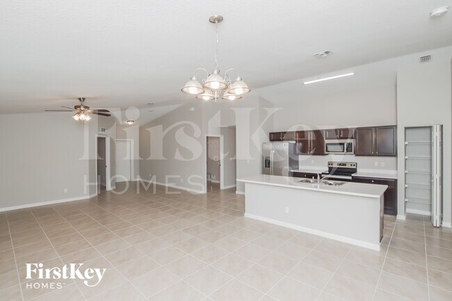 Foto del edificio - 811 Andrew St SE