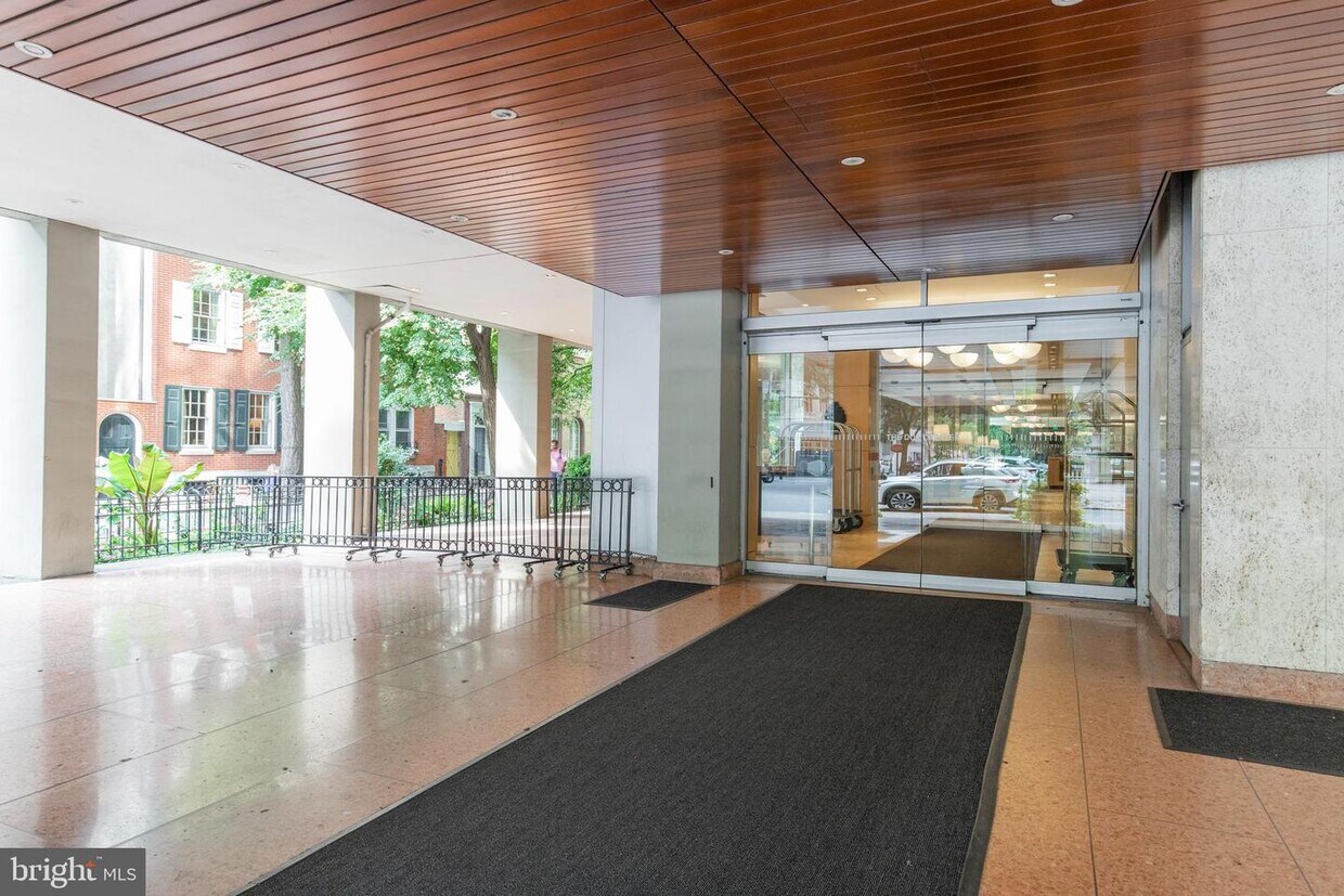 22430 W Rittenhouse Square Unit 1902, Philadelphia, PA 19103