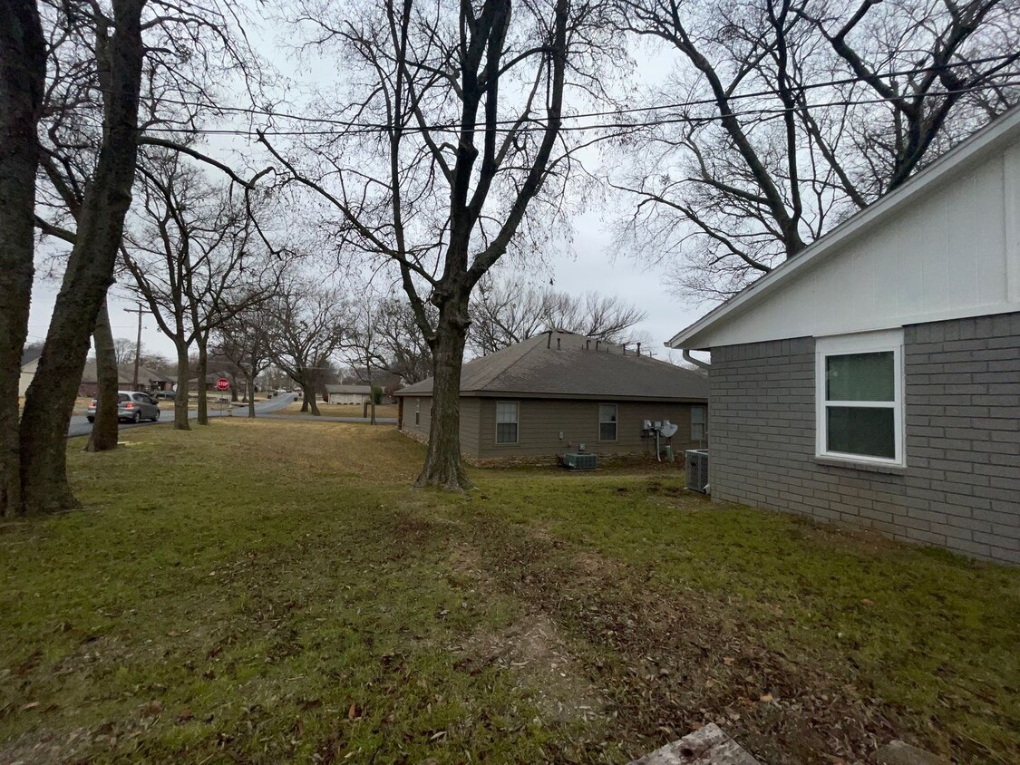 Primary Photo - Remodeled w/ granite and new appliances