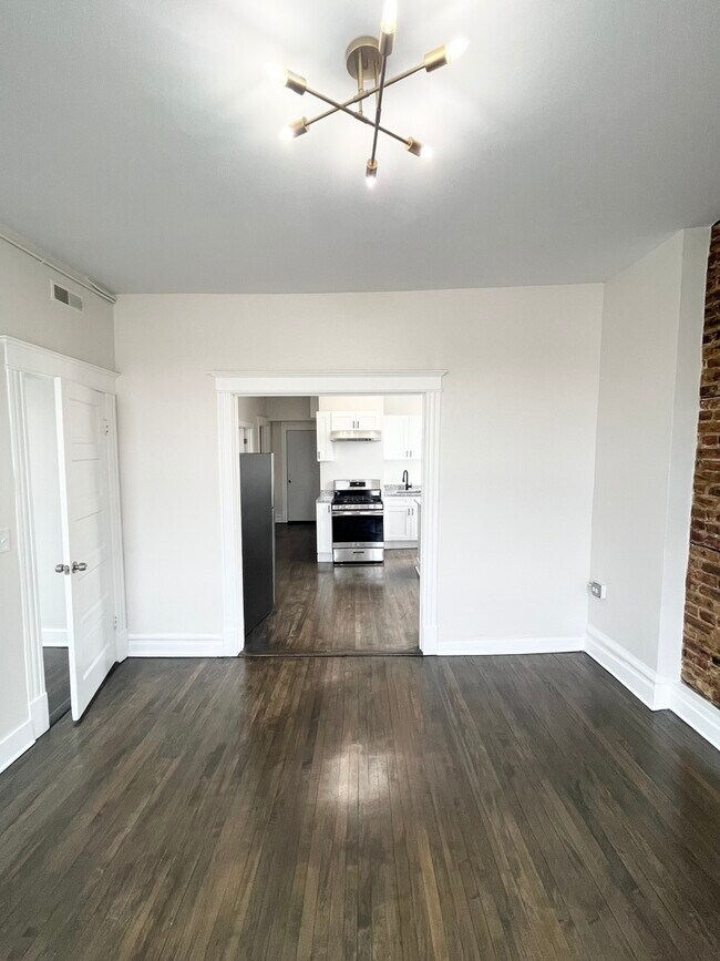 Foto del edificio - 2512 S Trumbull Ave