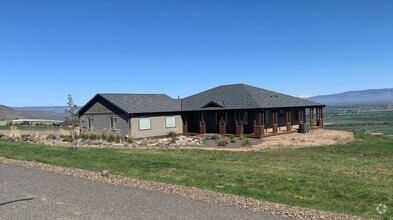 Building Photo - 2660 Tozer Rd