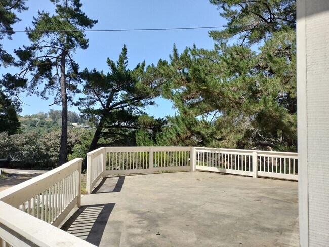 Foto del edificio - Arroyo Grande Home - 2 Bedroom 1 Bathroom - Peaceful and Quiet