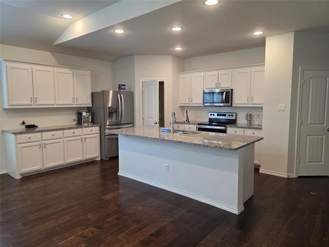 Building Photo - 4313 Cordata Dr