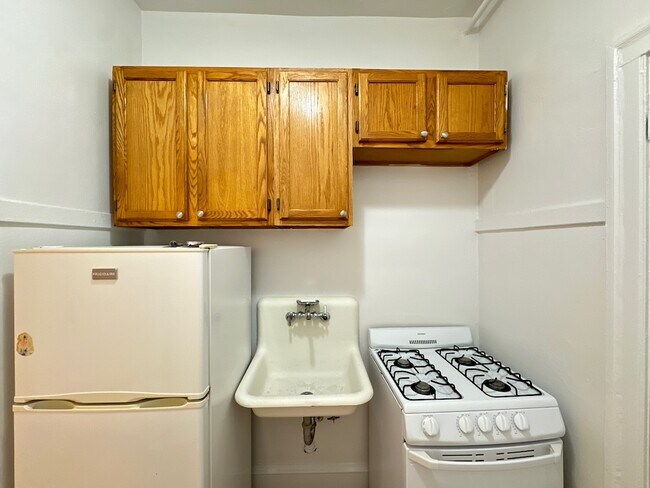 Foto del edificio - 2536 N Sawyer Ave