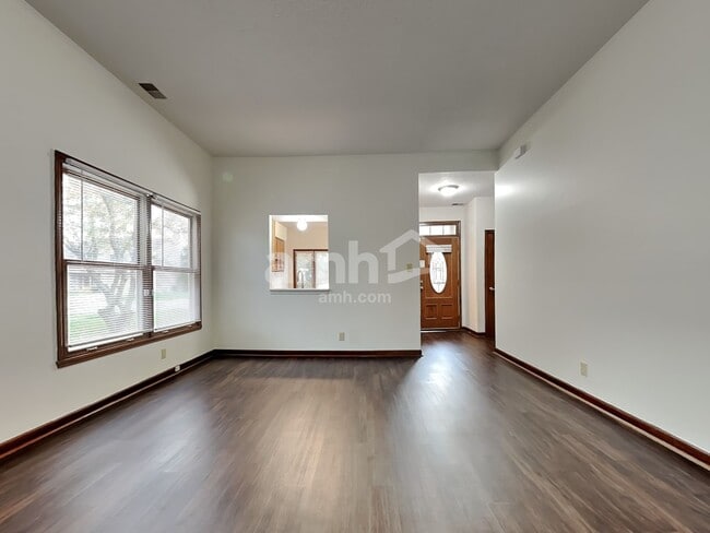 Foto del edificio - 9940 Wellcroft Ln