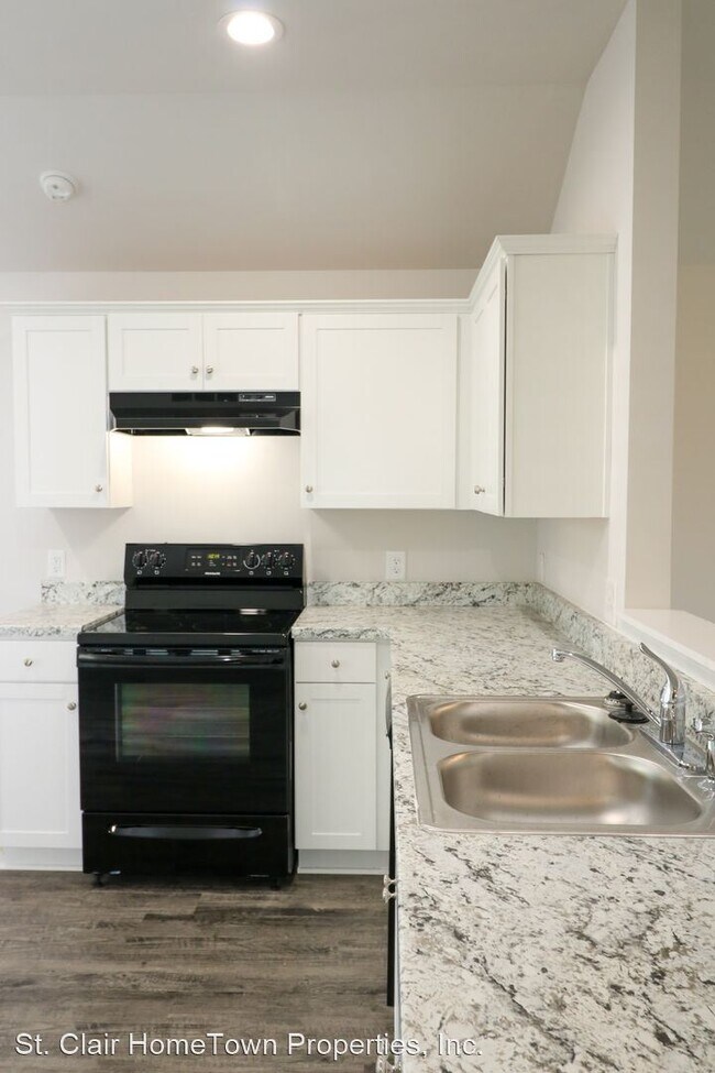 Foto del edificio - 3 br, 2 bath House - 400 Woodland Crest Rd