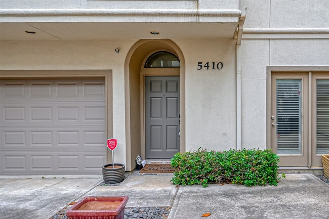 Building Photo - 5410 Rose St