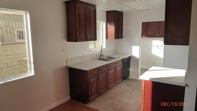 Foto de cocina n.º 1 - 20214 Cohasset St