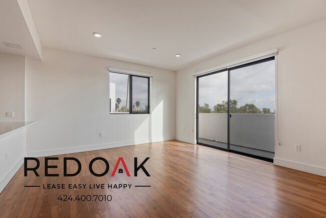 Foto del edificio - ~6 Weeks FREE~ Impressive Three Bedroom Pe...