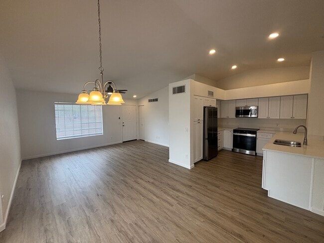 Foto del edificio - 9940 E Gray Hawk Dr