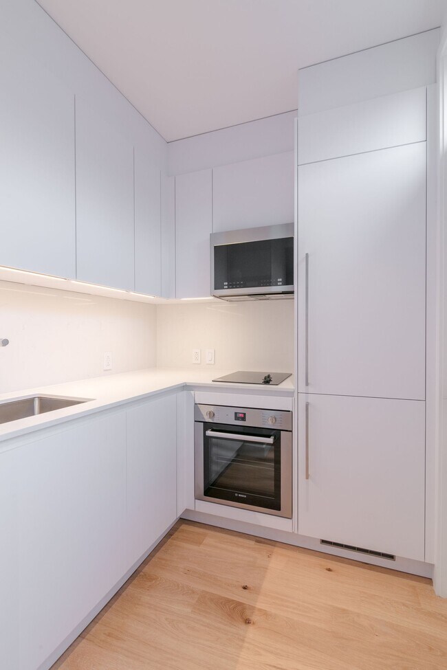 Photo du bâtiment - 6885-6891 Rue Sherbrooke