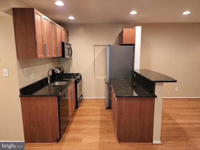 Foto del edificio - 7723 Donnybrook Ct