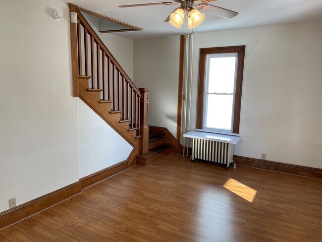 Foto del edificio - 3 BR/1.5 Bath Single Family Home in Frostburg