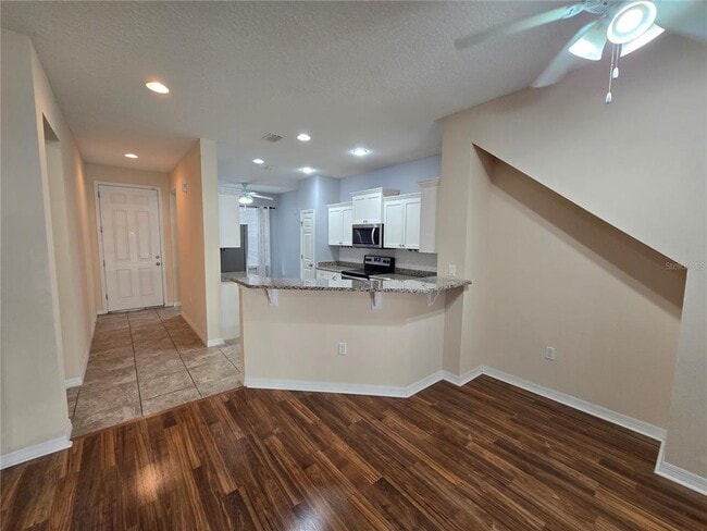 Building Photo - 3508 Sanctuary Dr