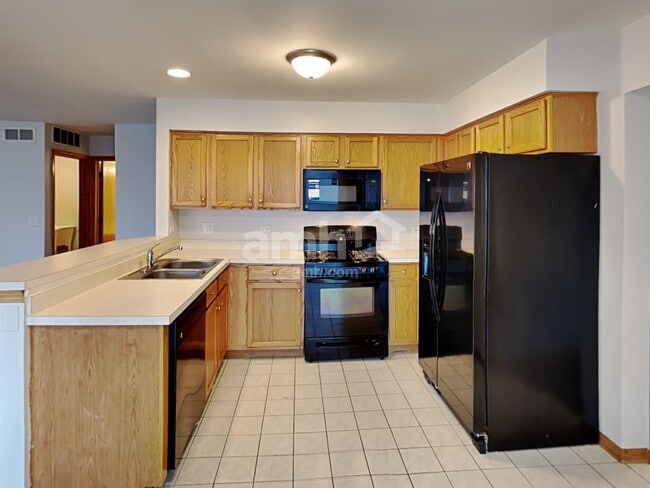 Building Photo - 509 Rebecca Ln