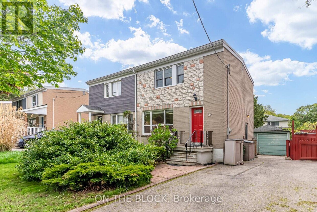 Primary Photo - 41 Van Stassen Blvd