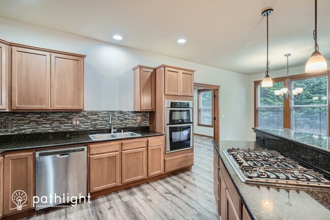 Foto del edificio - 4215 25th Street Southeast