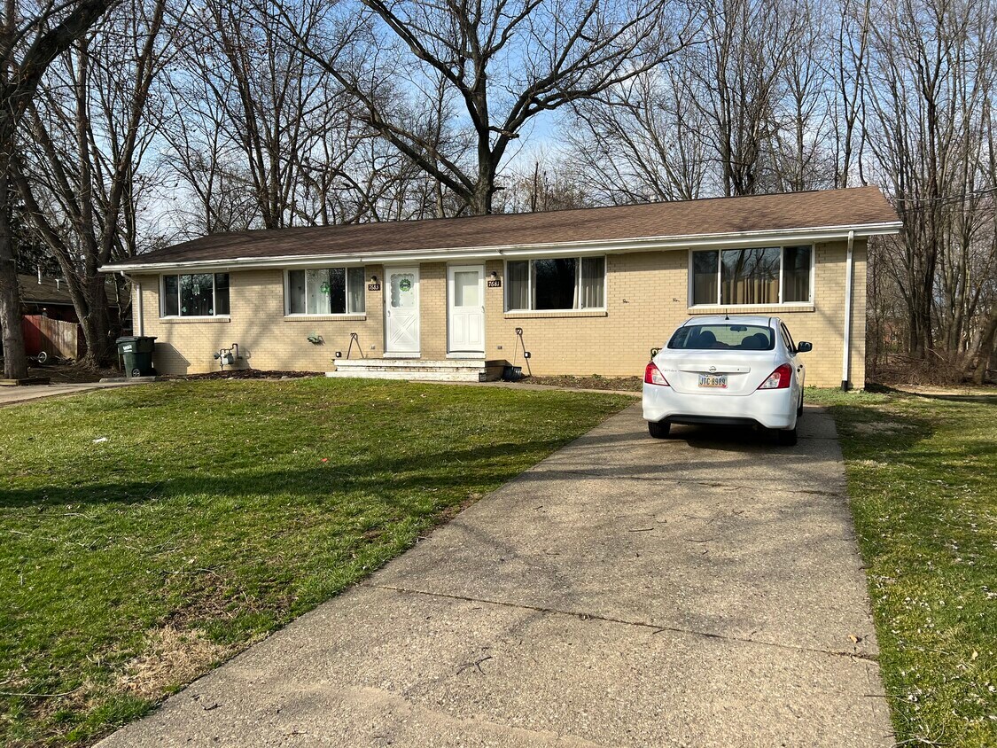 Foto principal - 7681 Daytona St NW