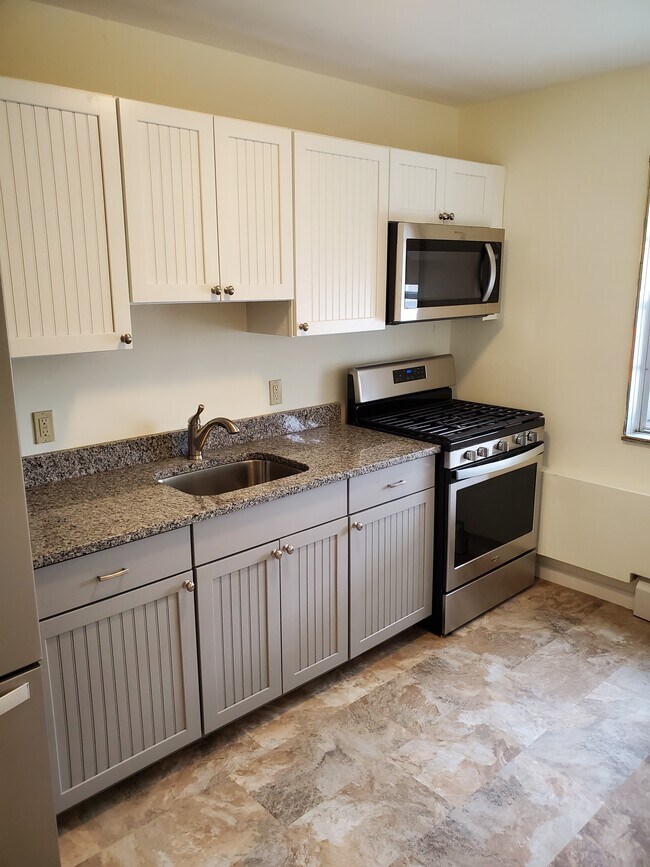 Foto del edificio - 95 Fairview Dr