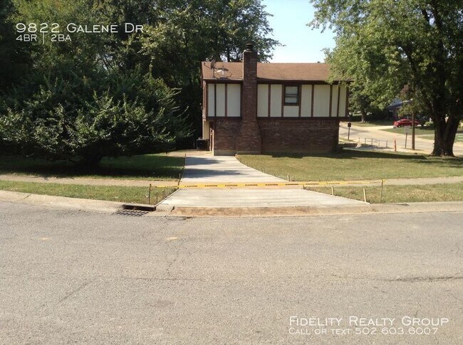 Foto del edificio - 9822 Galene Dr - 4 beds, 2 full baths