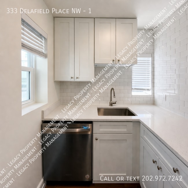 Building Photo - 333 Delafield Pl NW