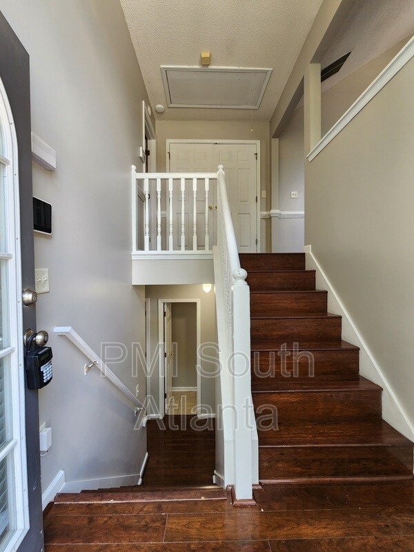 Building Photo - 6234 Crooked Creek Dr.