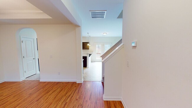 Foto del edificio - 3 Bedroom / 2.5 Bathrooms with Finished Bo...